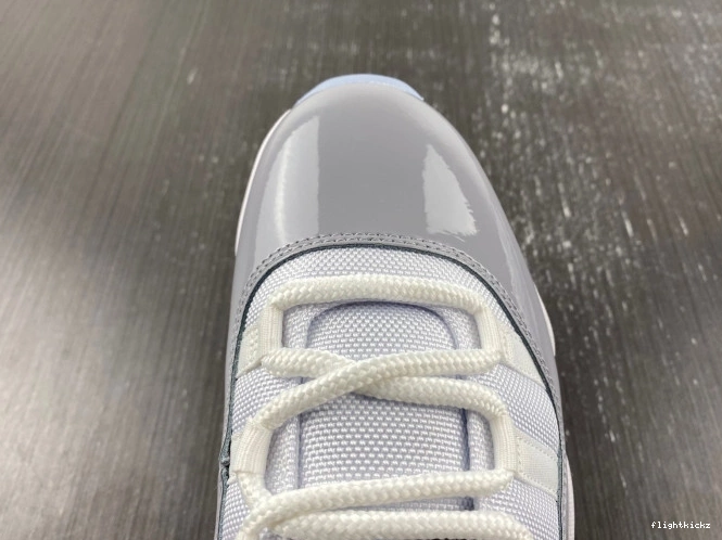 Jordan Cement Air Low 11 AV2187-140 Grey 0909